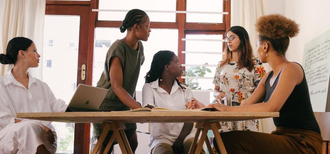 Ambiente laboral tóxico: causas y cómo salir de él