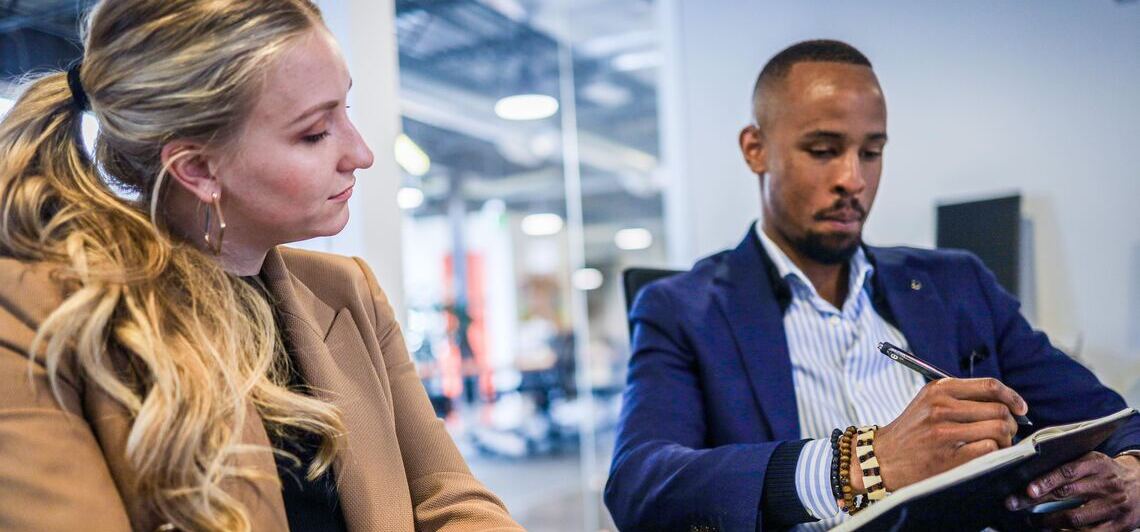 Cómo hablar de defectos y virtudes en una entrevista de trabajo