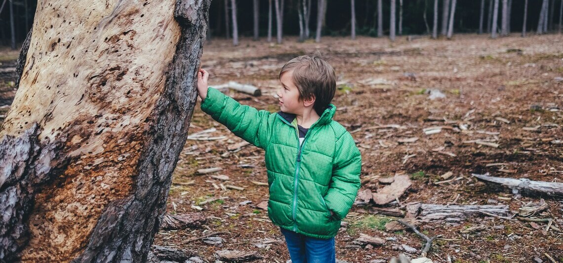 ¿Por qué los niños hablan solos?